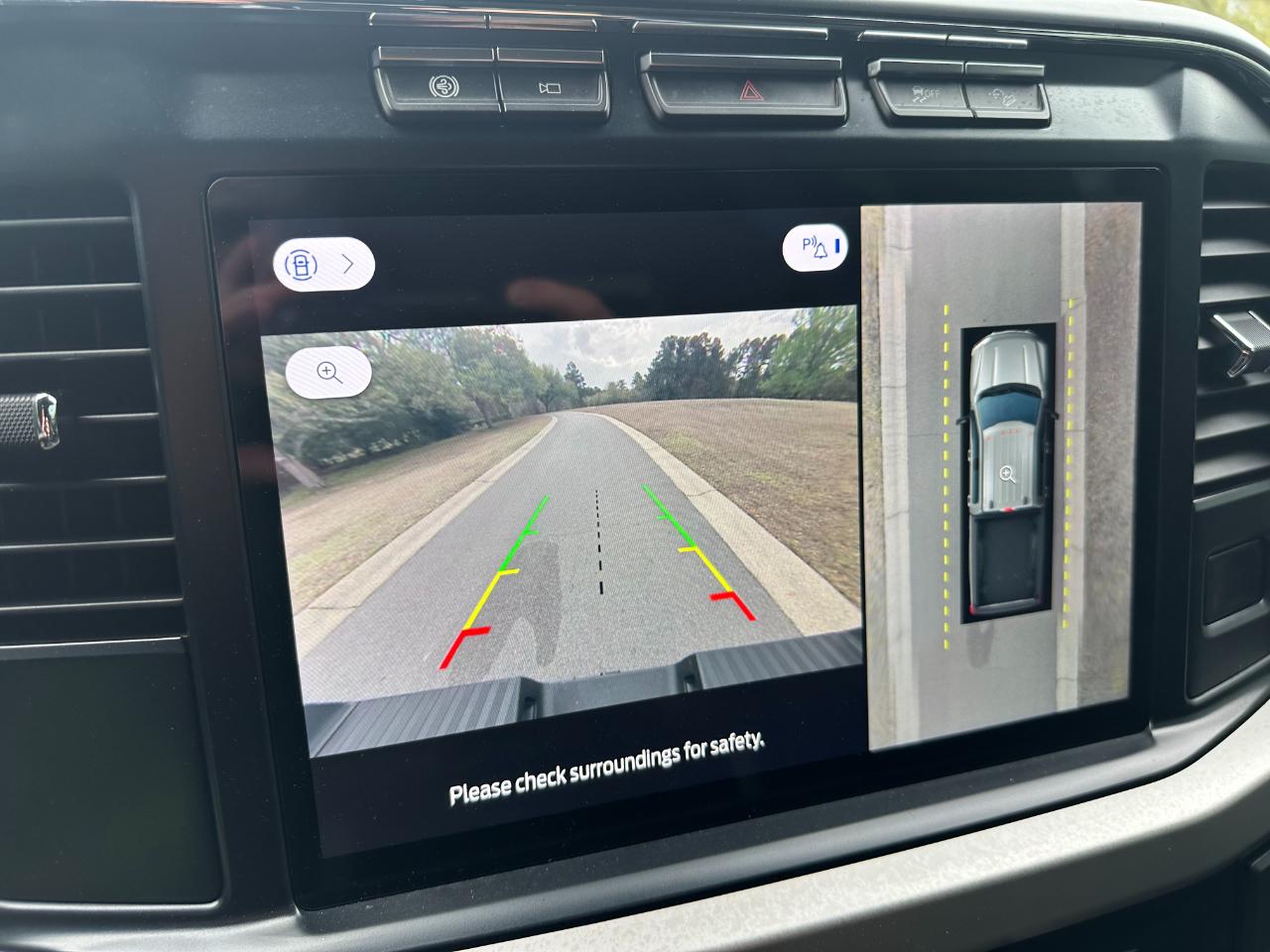 Ford Super Duty F-250 SRW XLT 4WD Crew Cab 6.75' Box 2023