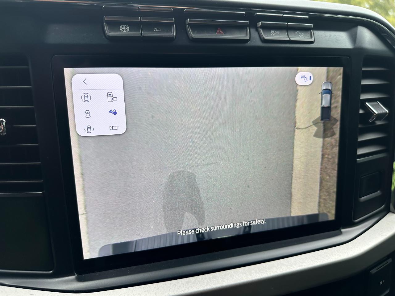 Ford Super Duty F-250 SRW XLT 4WD Crew Cab 6.75' Box 2023