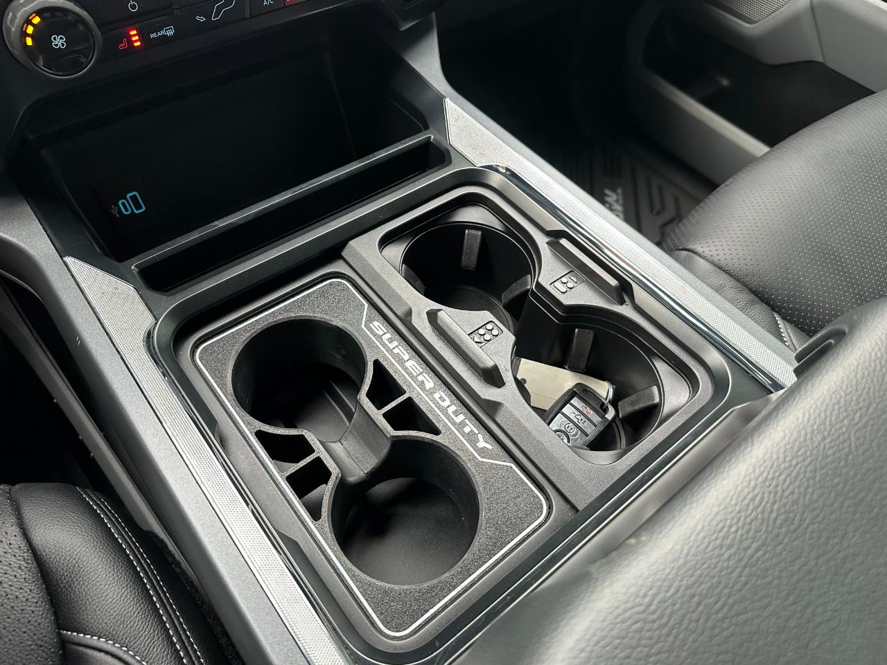 Ford Super Duty F-250 SRW XLT 4WD Crew Cab 6.75' Box 2023