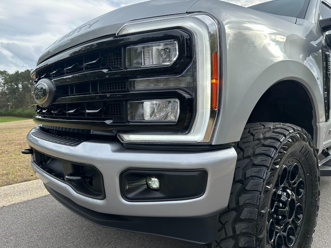 Ford Super Duty F-250 SRW XLT 4WD Crew Cab 6.75' Box 2023