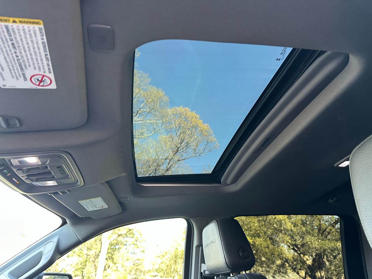 GMC Sierra 2500HD 4WD Crew Cab 159" Denali 2023