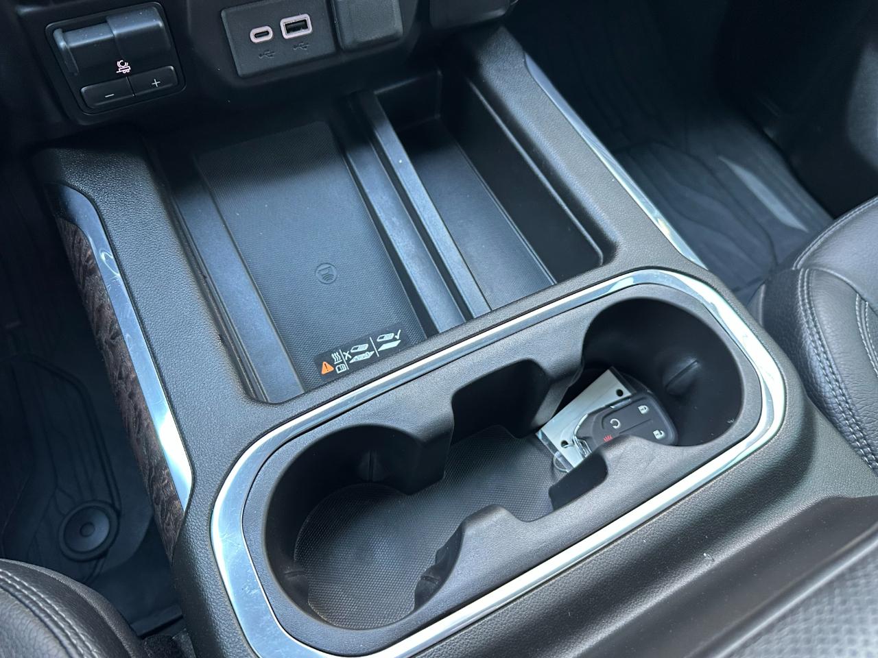 GMC Sierra 2500HD 4WD Crew Cab 159" Denali 2023