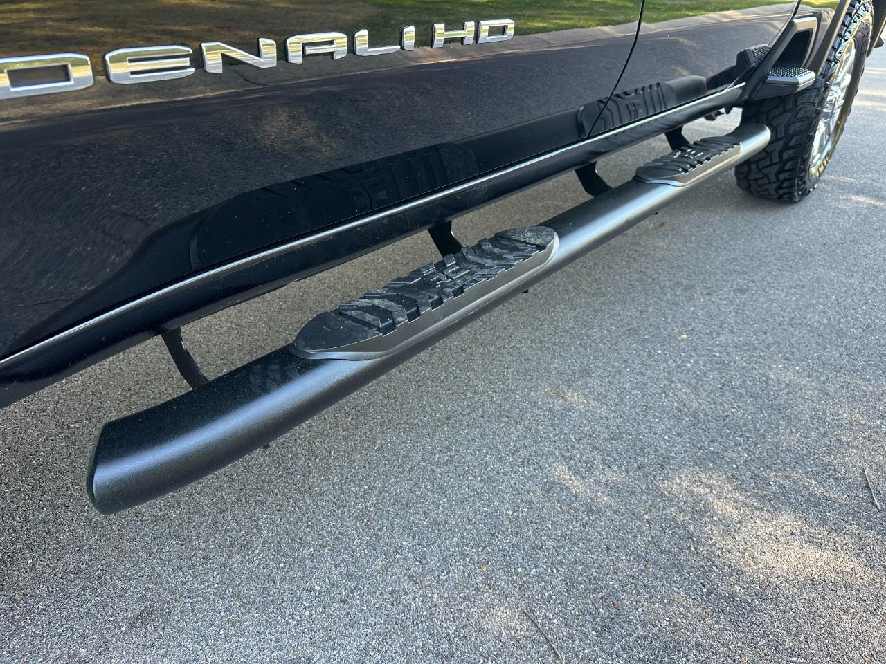 GMC Sierra 2500HD 4WD Crew Cab 159" Denali 2023