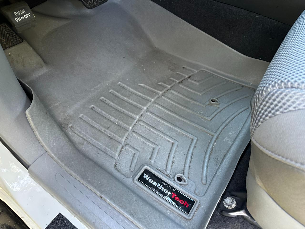 Toyota Tacoma 2WD Double Cab V6 AT PreRunner (Natl) 2012