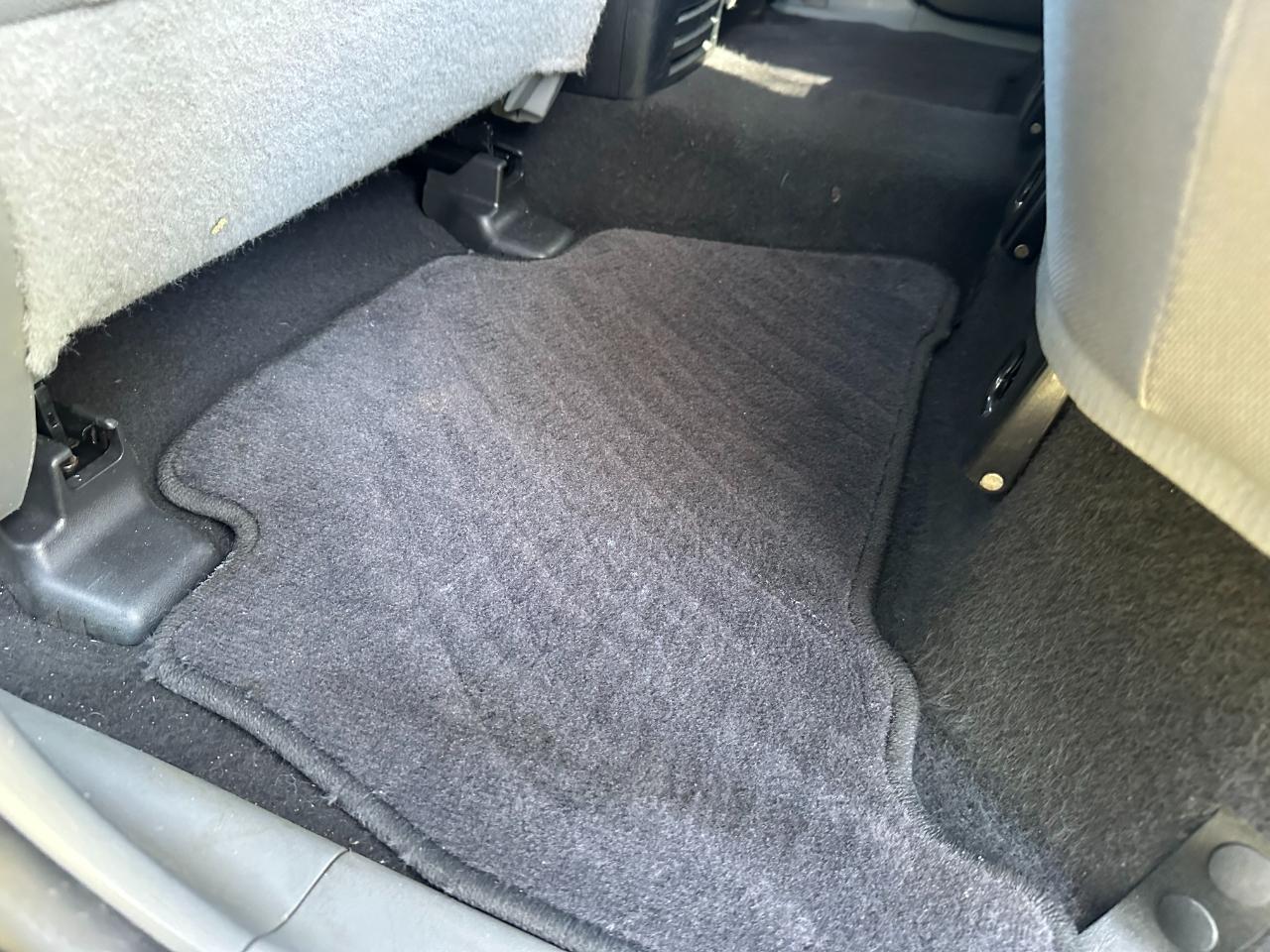 Toyota Tacoma 2WD Double Cab V6 AT PreRunner (Natl) 2012