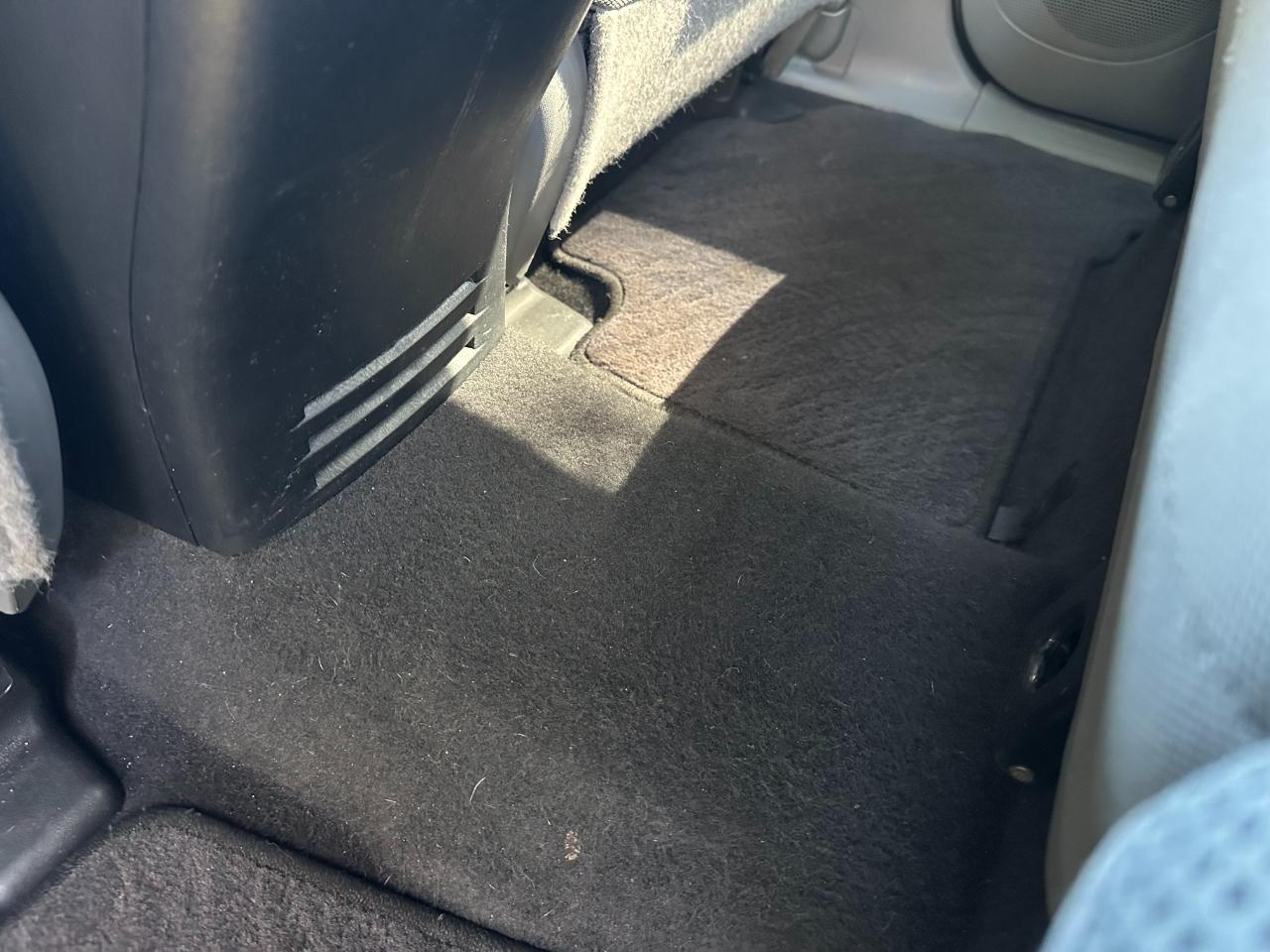 Toyota Tacoma 2WD Double Cab V6 AT PreRunner (Natl) 2012