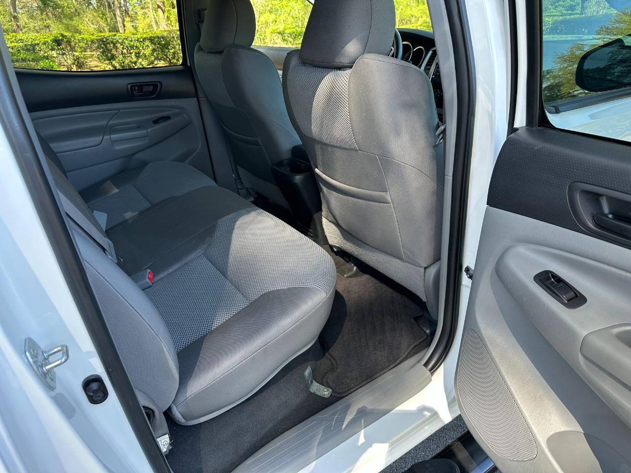 Toyota Tacoma 2WD Double Cab V6 AT PreRunner (Natl) 2012