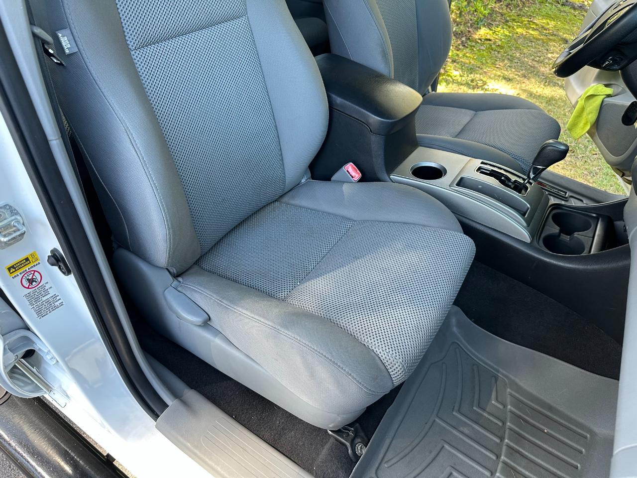 Toyota Tacoma 2WD Double Cab V6 AT PreRunner (Natl) 2012