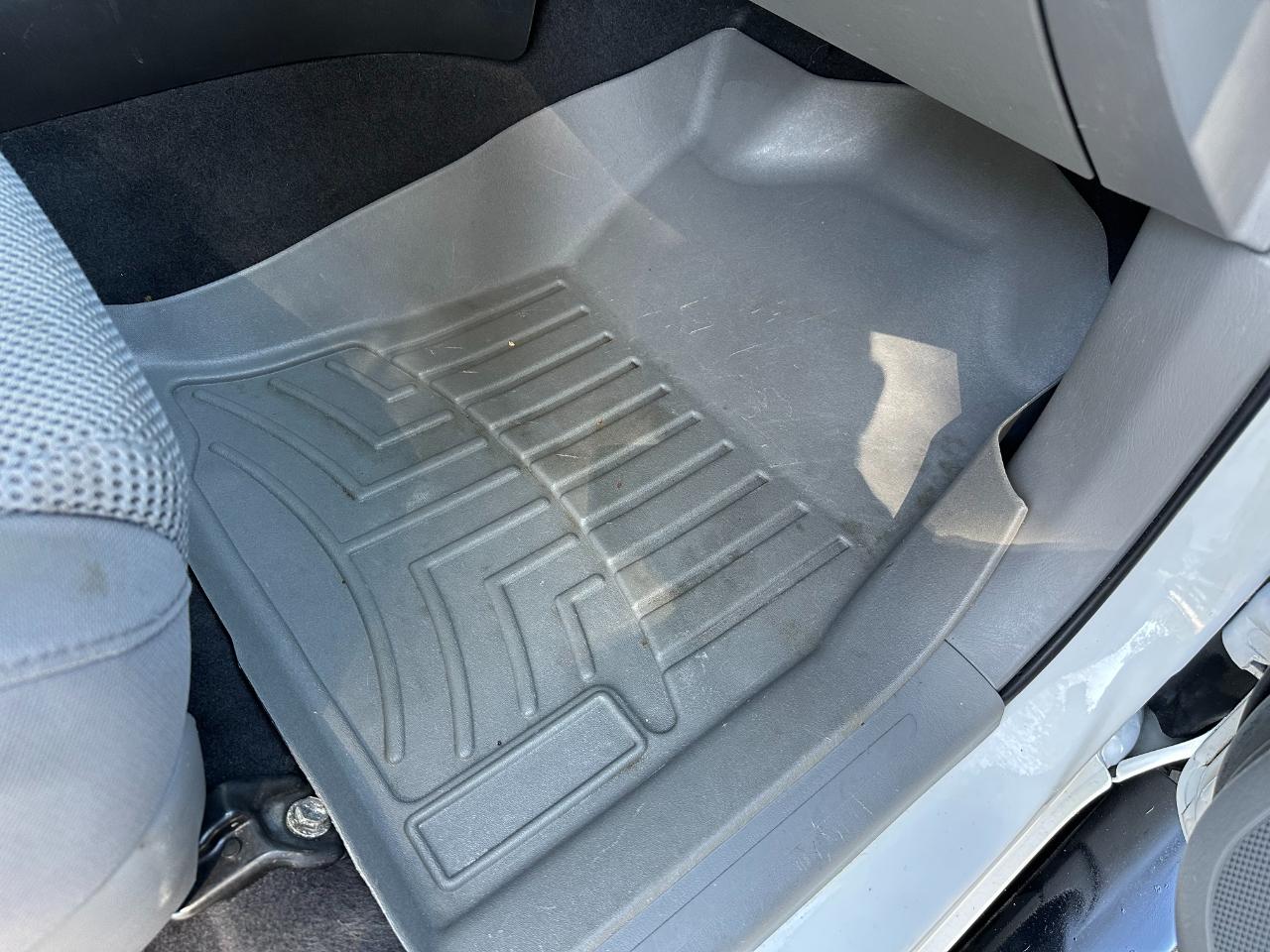 Toyota Tacoma 2WD Double Cab V6 AT PreRunner (Natl) 2012