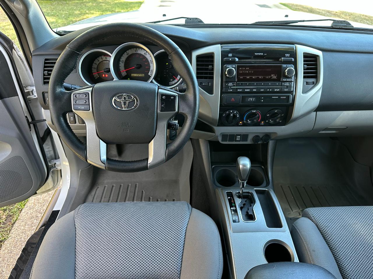 Toyota Tacoma 2WD Double Cab V6 AT PreRunner (Natl) 2012