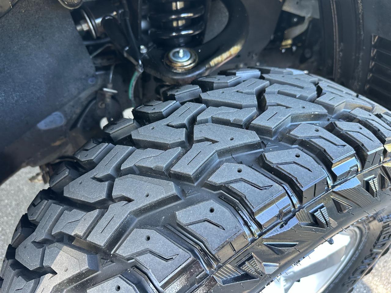 Toyota Tacoma 2WD Double Cab V6 AT PreRunner (Natl) 2012