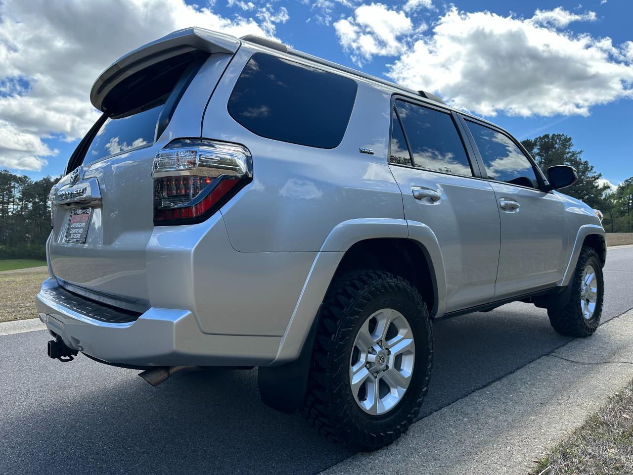 Toyota 4Runner SR5 4WD (Natl) 2019