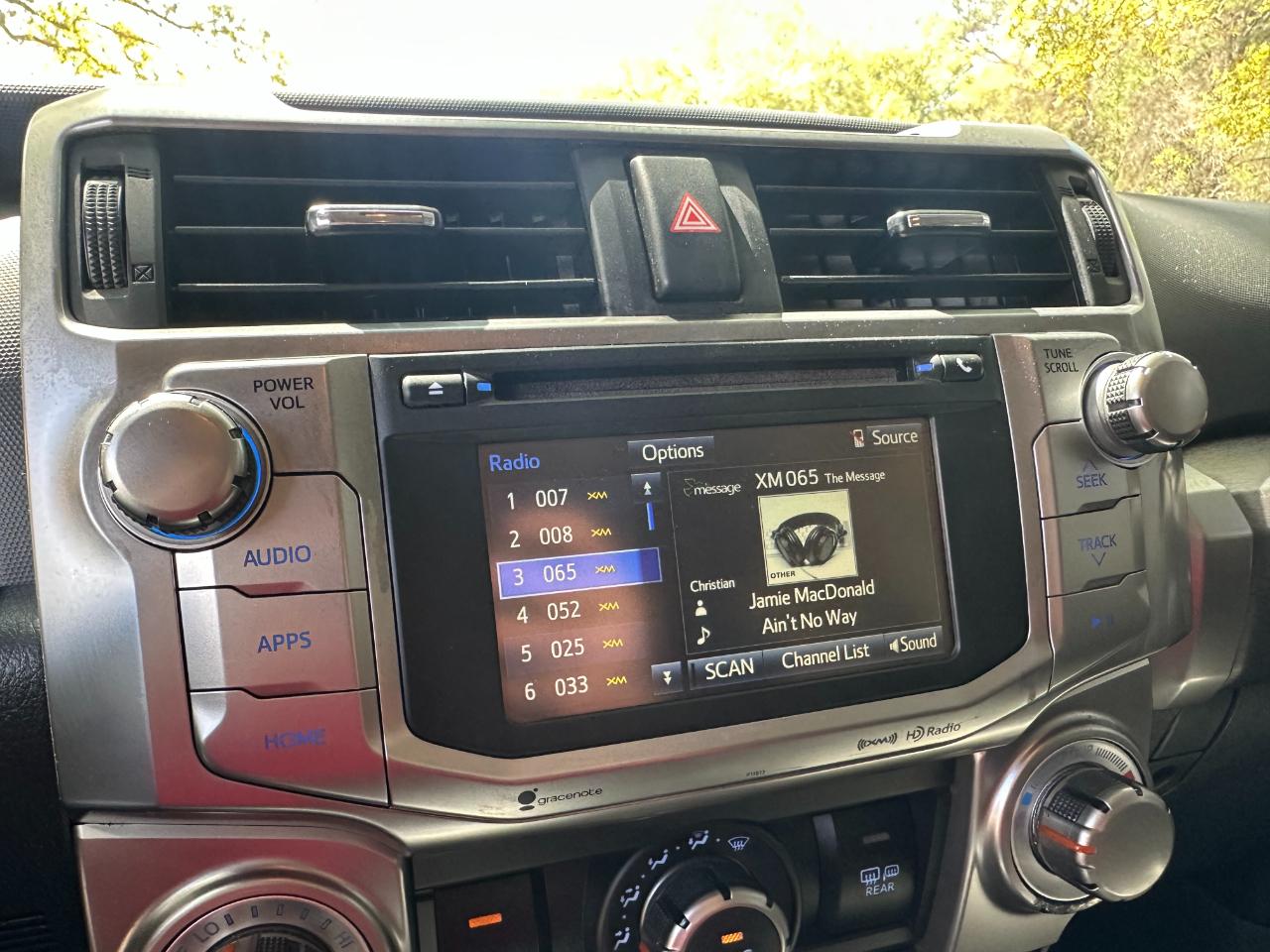 Toyota 4Runner SR5 4WD (Natl) 2019