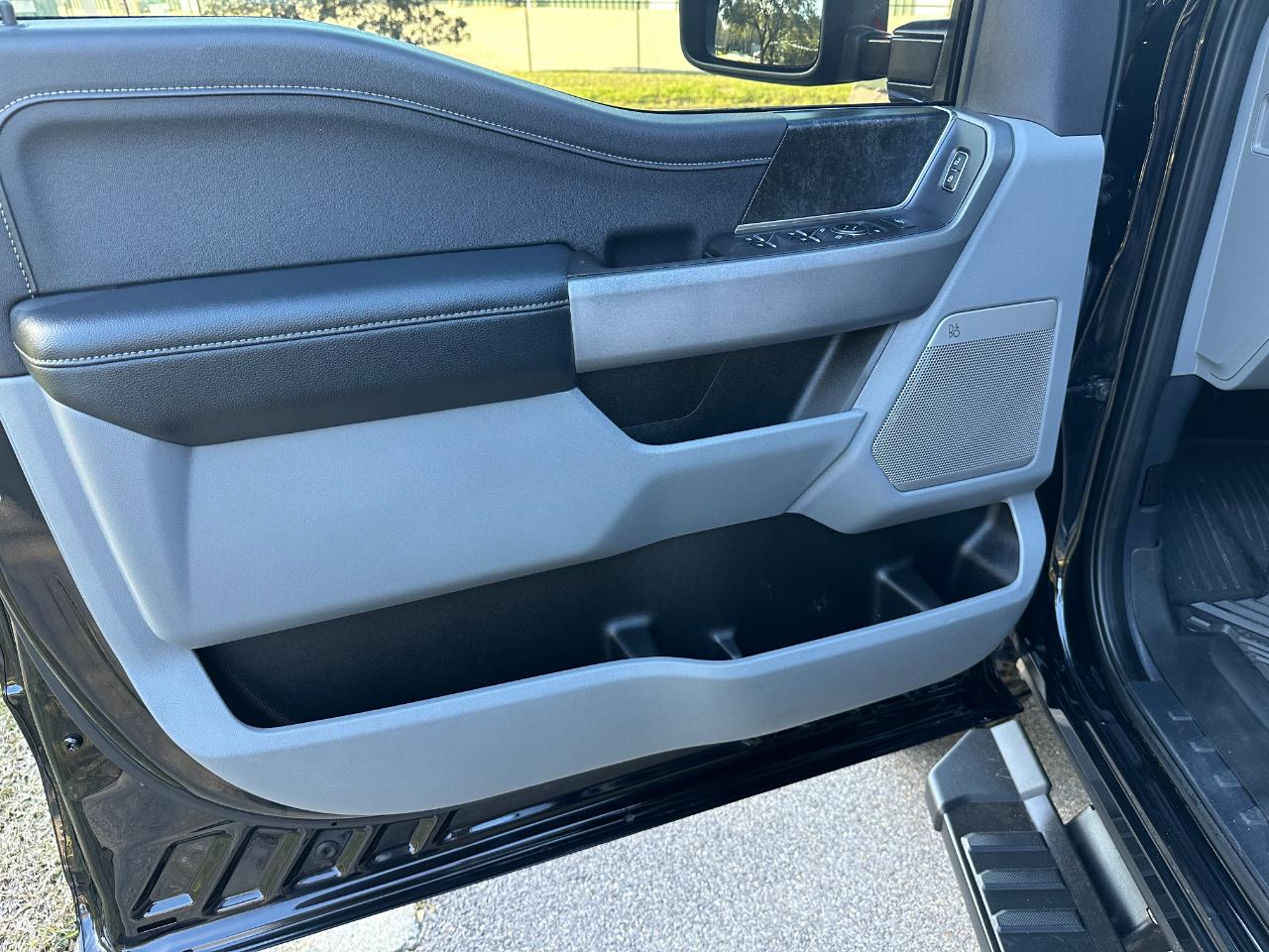 Ford Super Duty F-250 SRW XLT 4WD Crew Cab 6.75' Box 2024