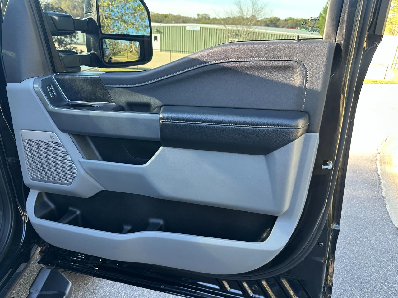 Ford Super Duty F-250 SRW XLT 4WD Crew Cab 6.75' Box 2024