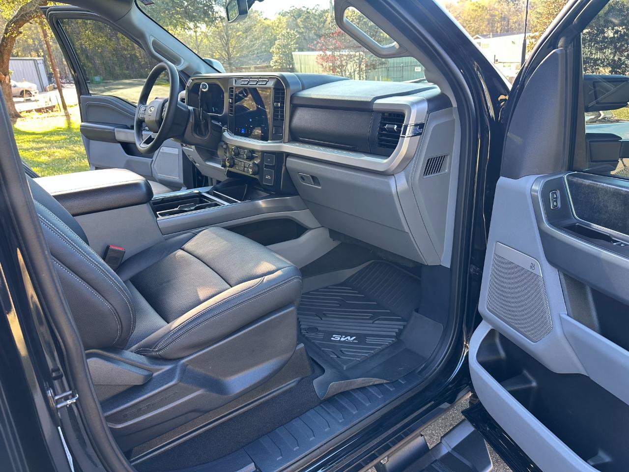 Ford Super Duty F-250 SRW XLT 4WD Crew Cab 6.75' Box 2024