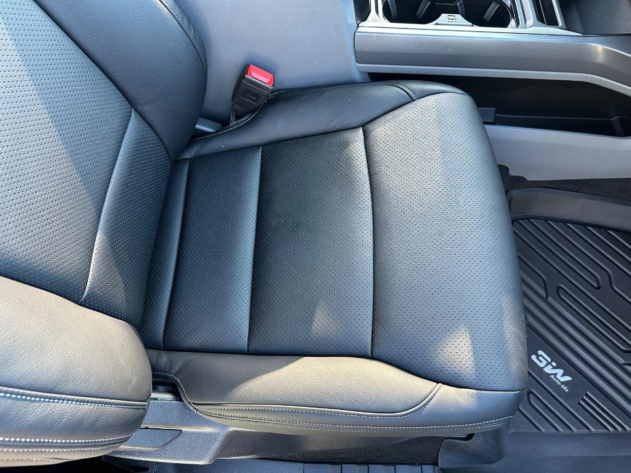 Ford Super Duty F-250 SRW XLT 4WD Crew Cab 6.75' Box 2024