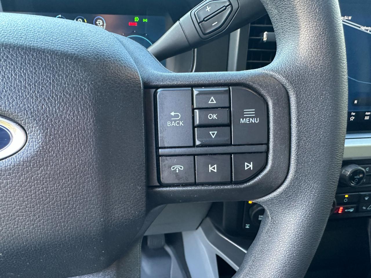 Ford Super Duty F-250 SRW XLT 4WD Crew Cab 6.75' Box 2024