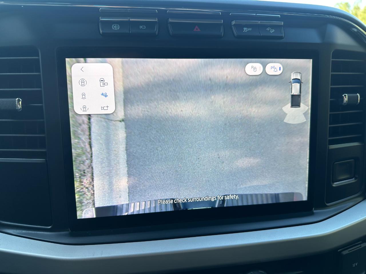 Ford Super Duty F-250 SRW XLT 4WD Crew Cab 6.75' Box 2024