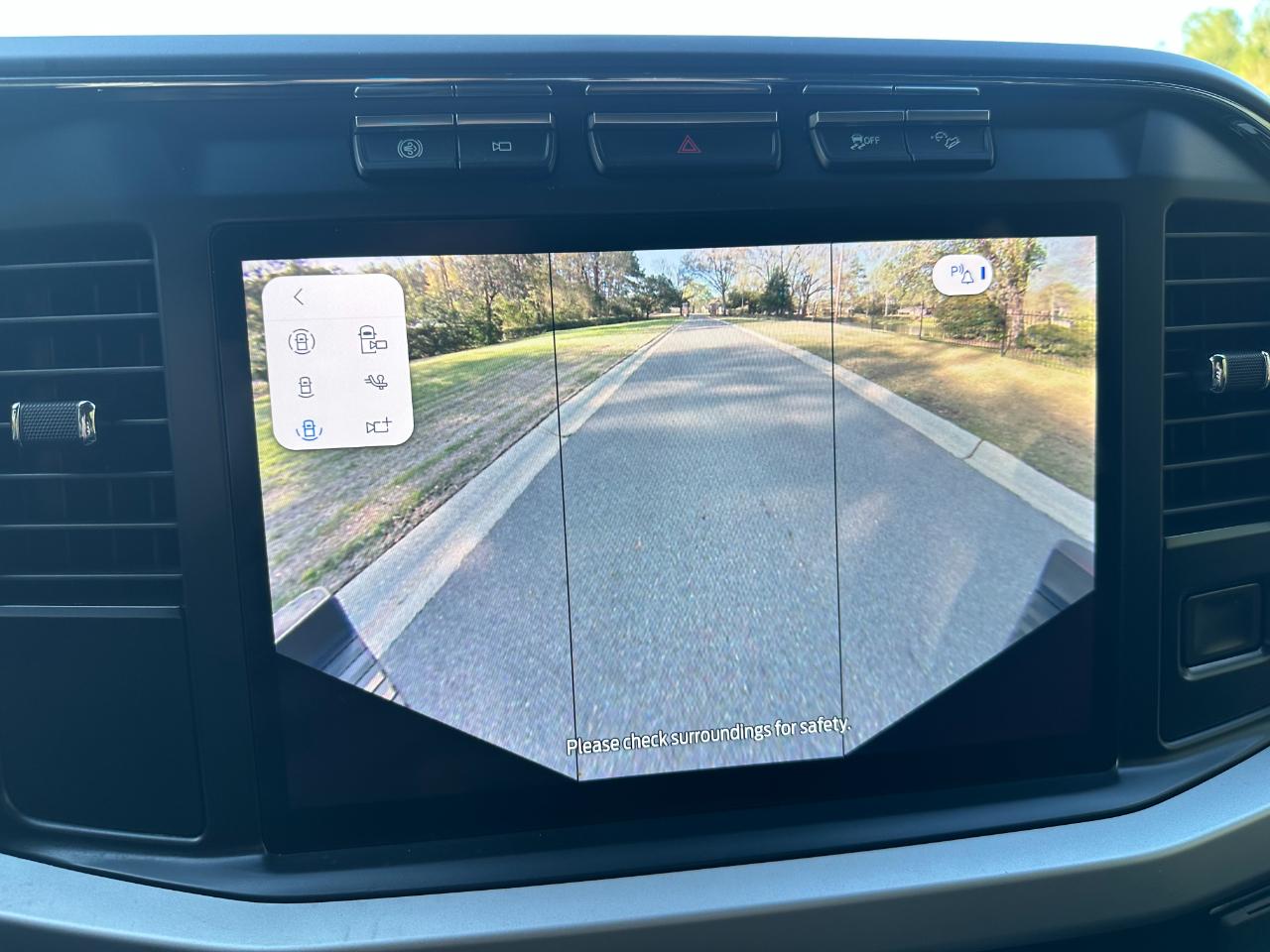 Ford Super Duty F-250 SRW XLT 4WD Crew Cab 6.75' Box 2024