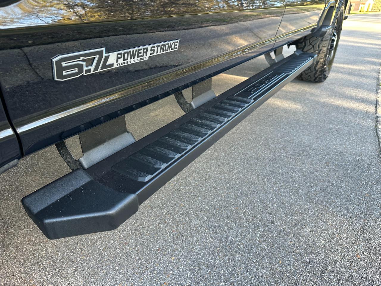 Ford Super Duty F-250 SRW XLT 4WD Crew Cab 6.75' Box 2024