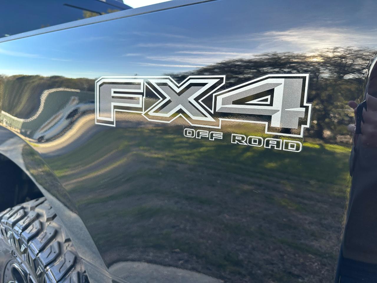 Ford Super Duty F-250 SRW XLT 4WD Crew Cab 6.75' Box 2024