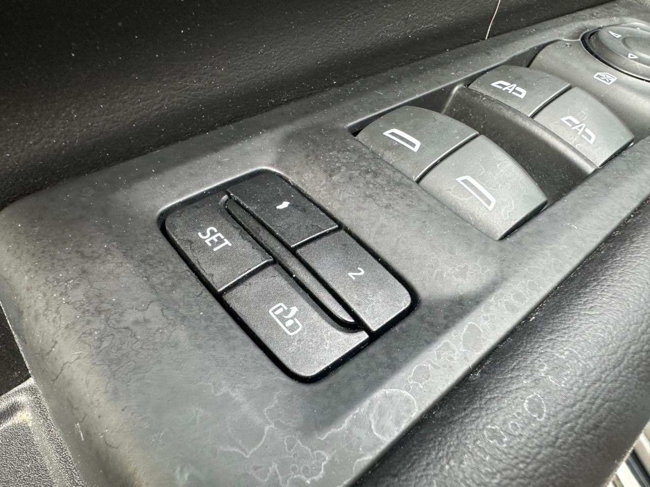 Chevrolet Tahoe 4WD 4dr Z71 2021