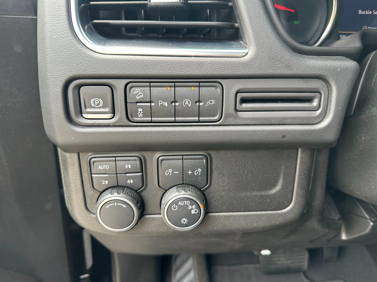 Chevrolet Tahoe 4WD 4dr Z71 2021