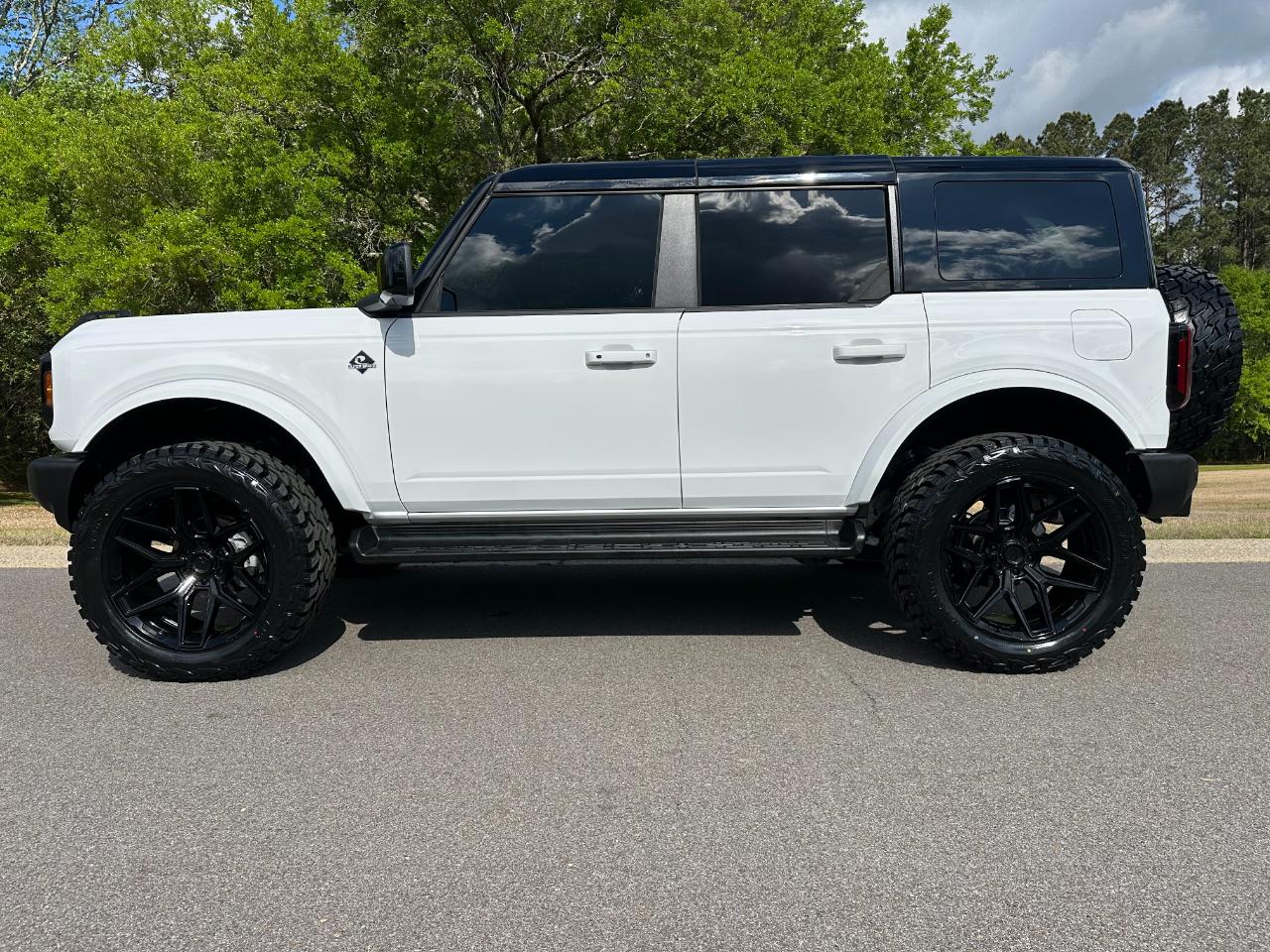 Ford Bronco Outer Banks 4 Door 4x4 2025