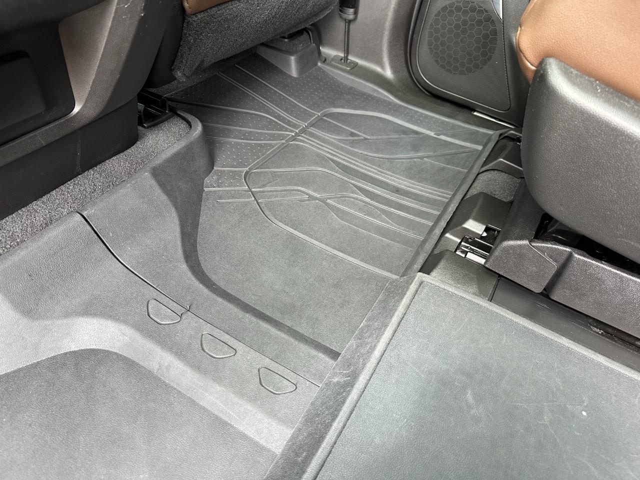 Chevrolet Suburban 2WD 4dr High Country 2021