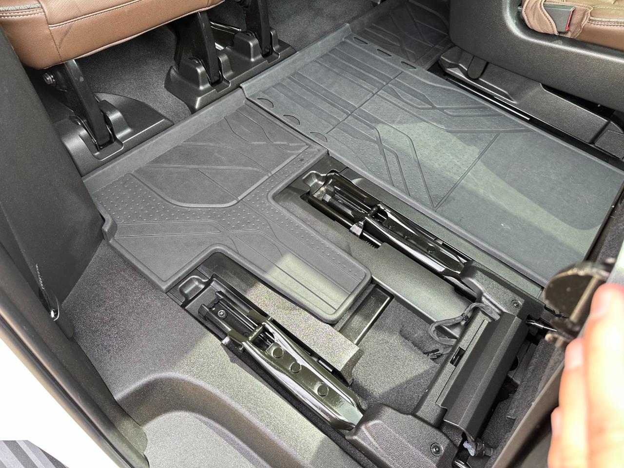 Chevrolet Suburban 2WD 4dr High Country 2021