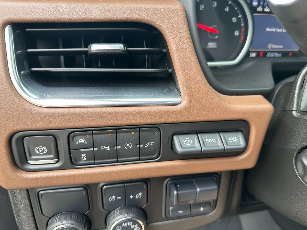 Chevrolet Suburban 2WD 4dr High Country 2021