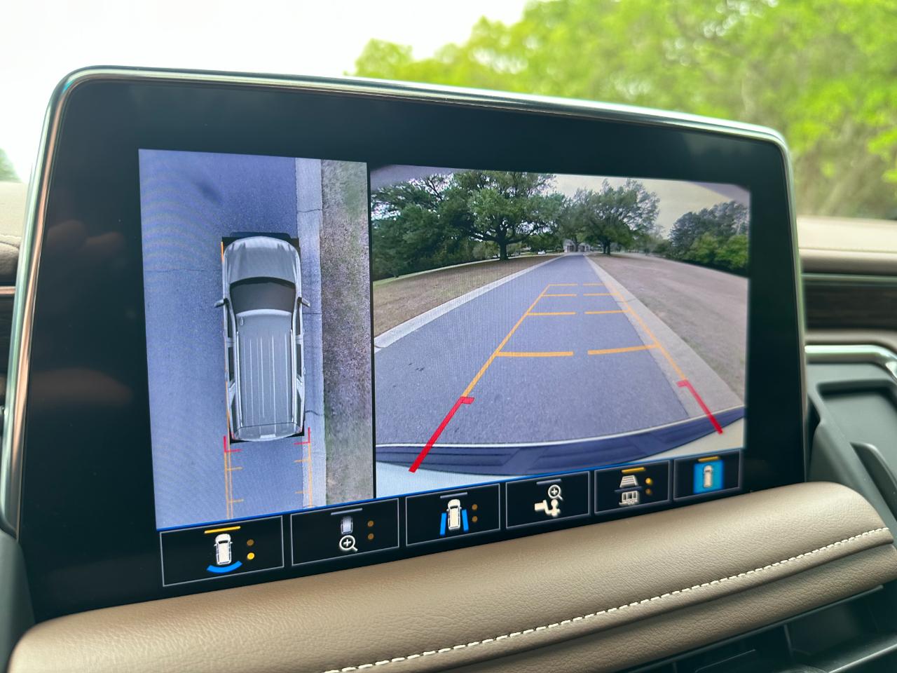 Chevrolet Suburban 2WD 4dr High Country 2021