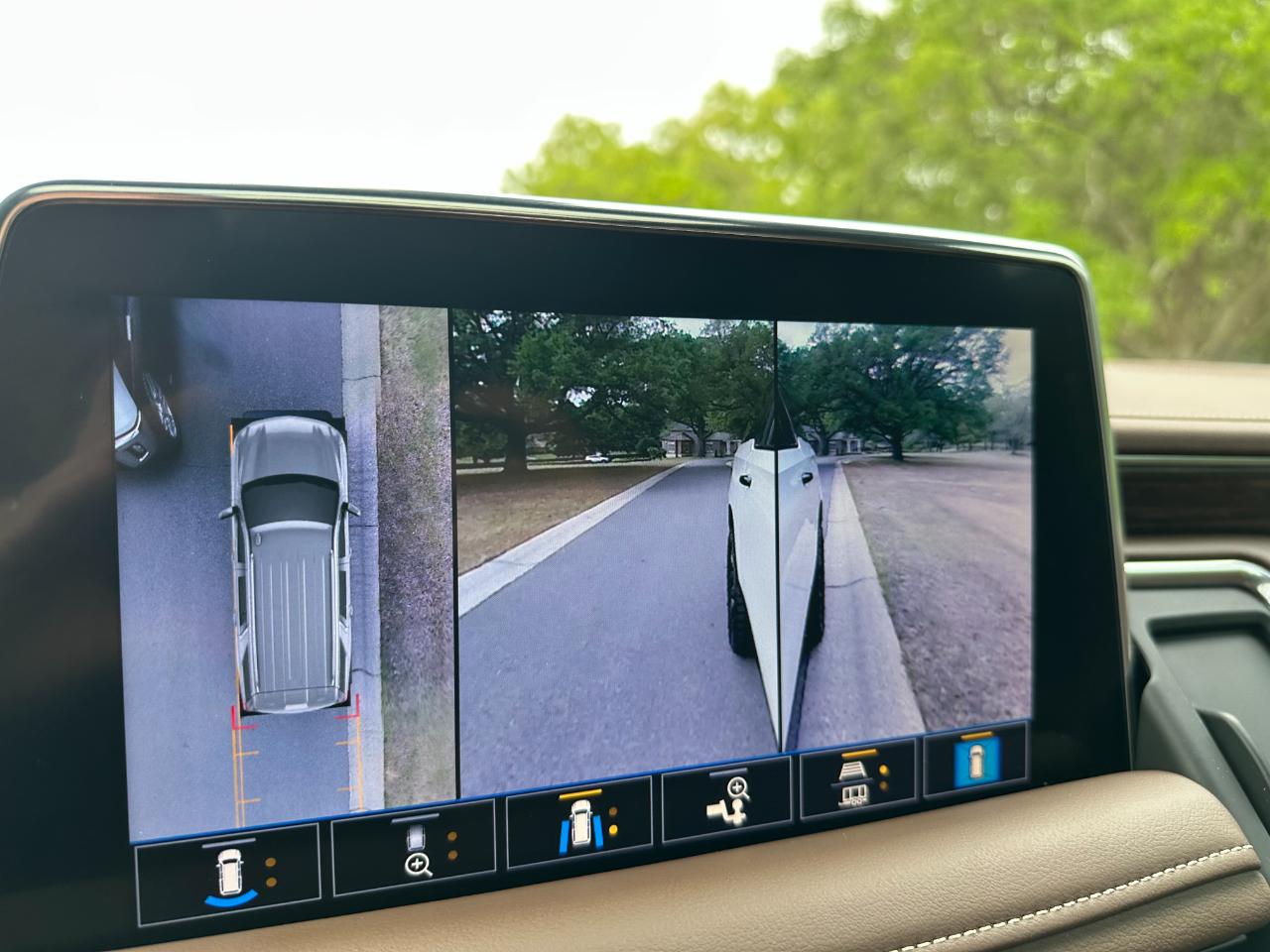 Chevrolet Suburban 2WD 4dr High Country 2021