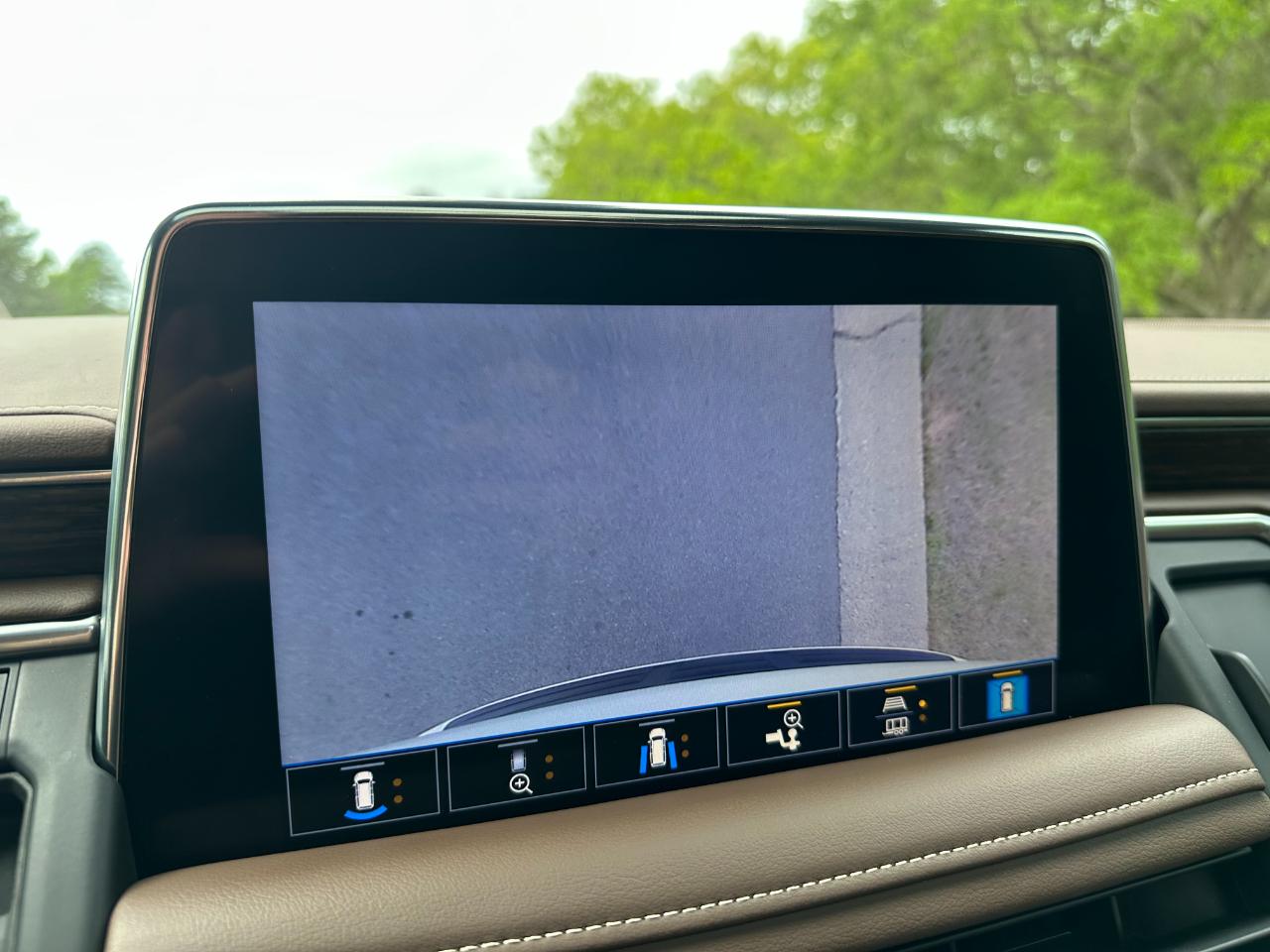 Chevrolet Suburban 2WD 4dr High Country 2021