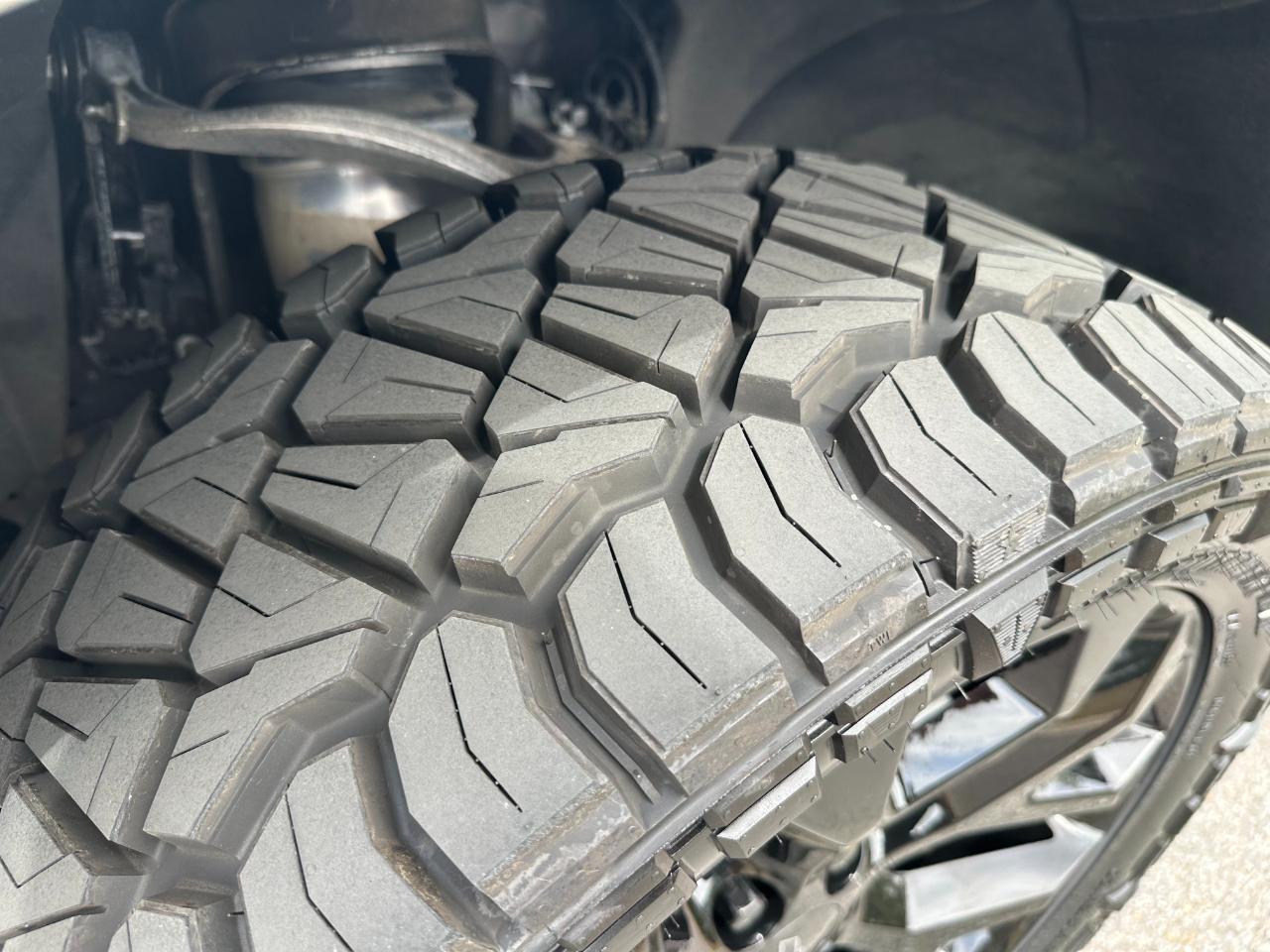 Chevrolet Suburban 2WD 4dr High Country 2021