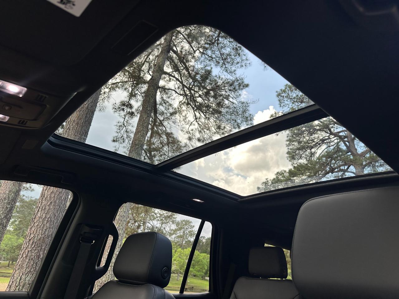 Chevrolet Tahoe 4WD 4dr Z71 2025