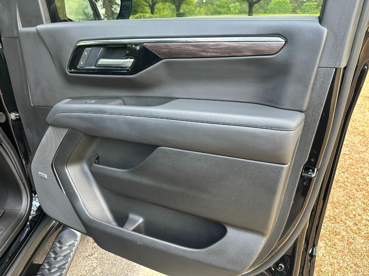 Chevrolet Tahoe 4WD 4dr Z71 2025