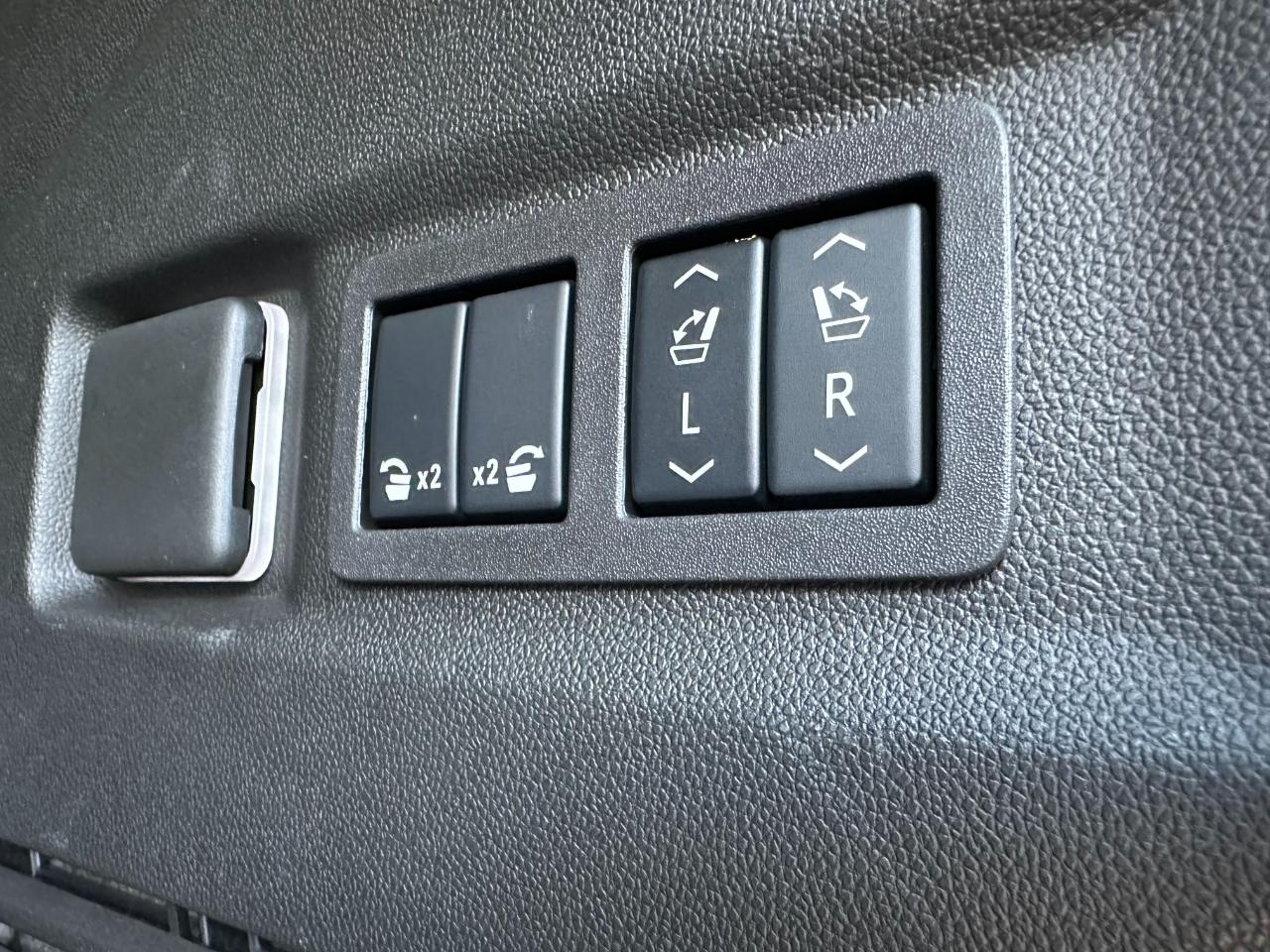 Chevrolet Tahoe 4WD 4dr Z71 2025