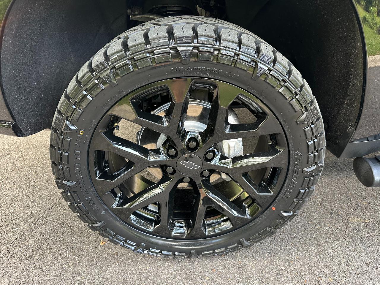 Chevrolet Tahoe 4WD 4dr Z71 2025