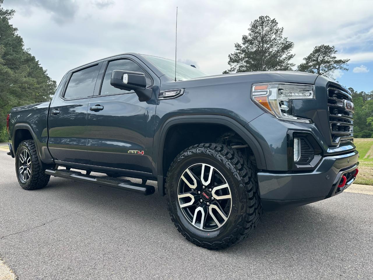 GMC Sierra 1500 4WD Crew Cab 147" AT4 2021