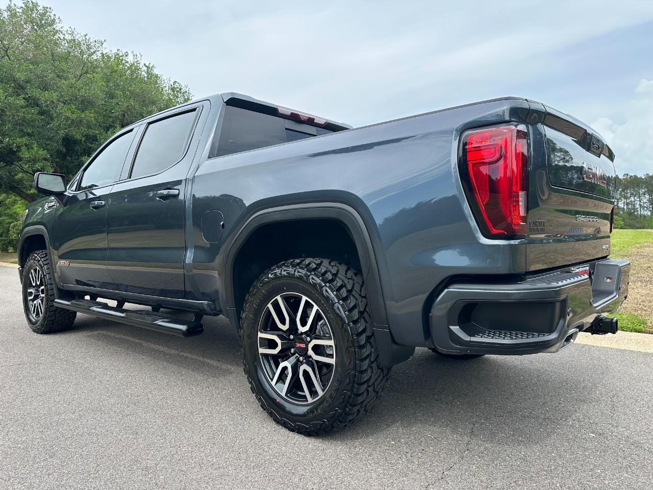 GMC Sierra 1500 4WD Crew Cab 147" AT4 2021