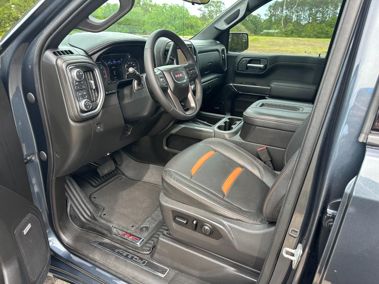 GMC Sierra 1500 4WD Crew Cab 147" AT4 2021