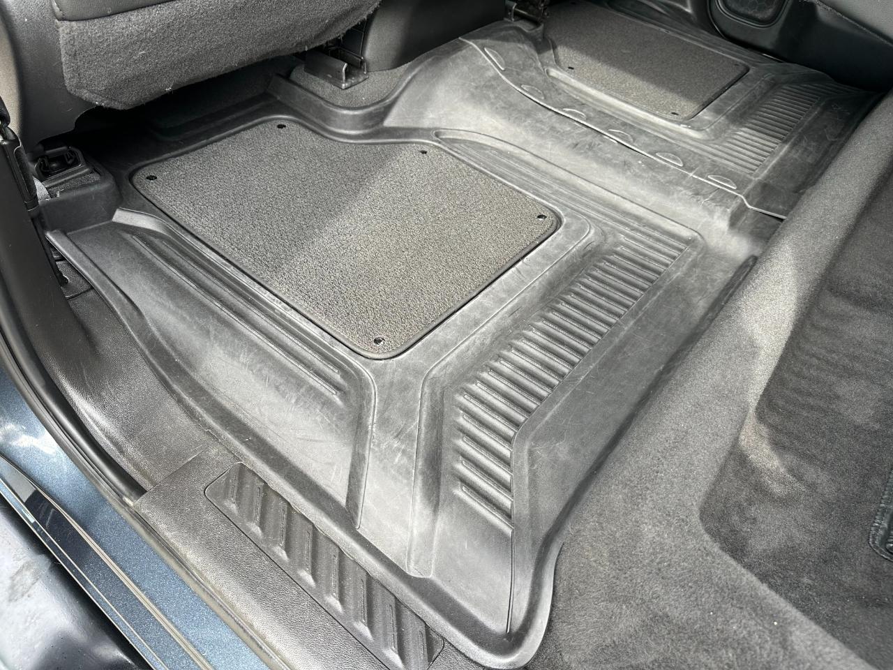 GMC Sierra 1500 4WD Crew Cab 147" AT4 2021