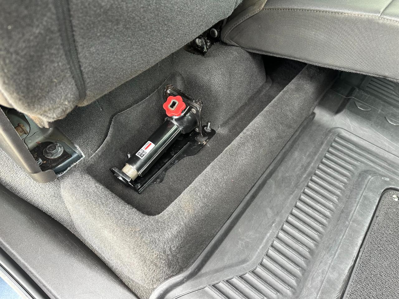 GMC Sierra 1500 4WD Crew Cab 147" AT4 2021