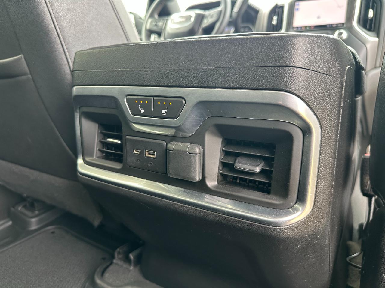 GMC Sierra 1500 4WD Crew Cab 147" AT4 2021