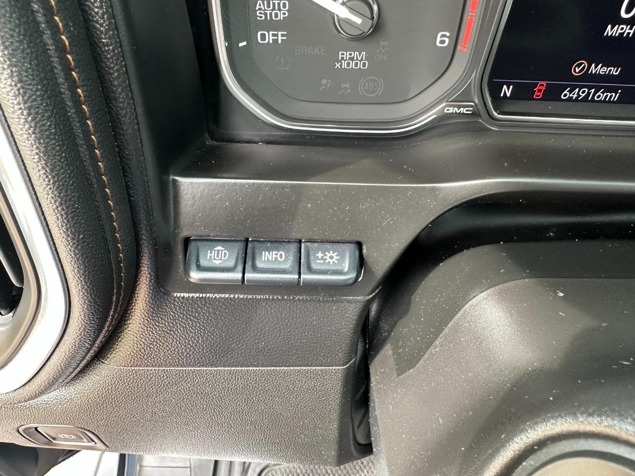 GMC Sierra 1500 4WD Crew Cab 147" AT4 2021