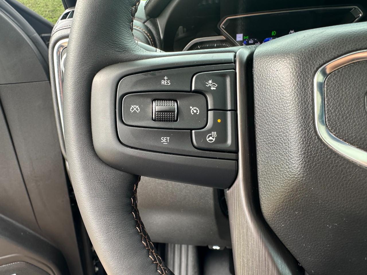 GMC Sierra 1500 4WD Crew Cab 147" AT4 2021