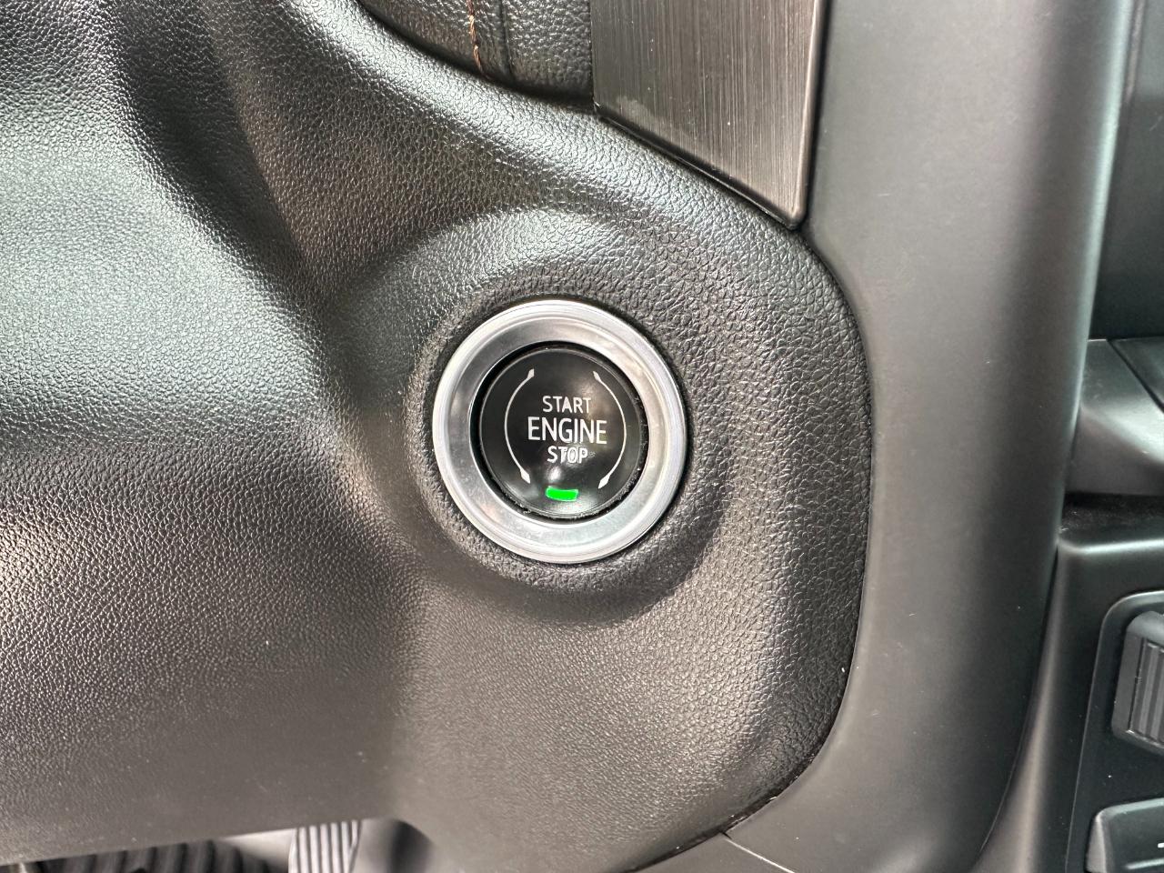 GMC Sierra 1500 4WD Crew Cab 147" AT4 2021