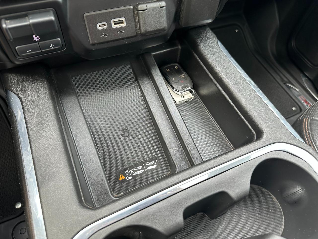 GMC Sierra 1500 4WD Crew Cab 147" AT4 2021